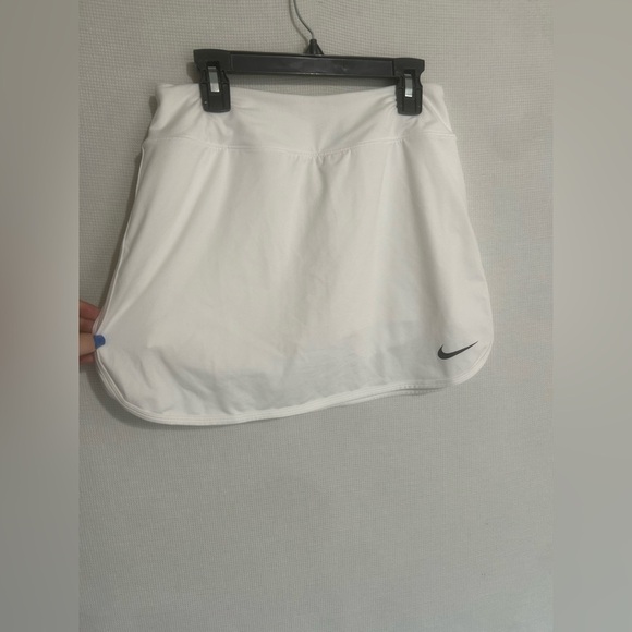 Nike skirt - Picture 1 of 8
